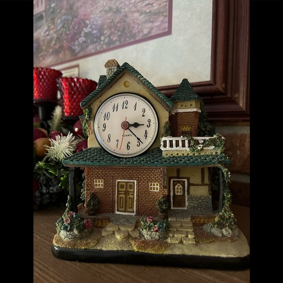 Rare vintage 1973 Victorian Rose Manor Clock - Picture 5 of 9